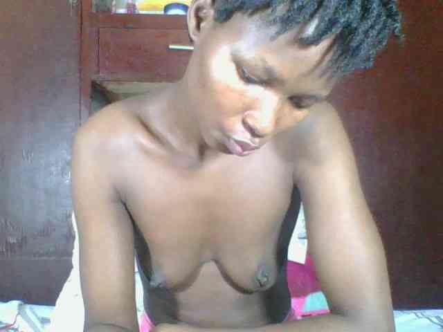 Ebonycutegal webcam