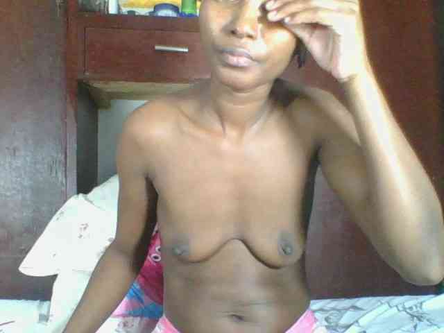 Ebonycutegal webcam