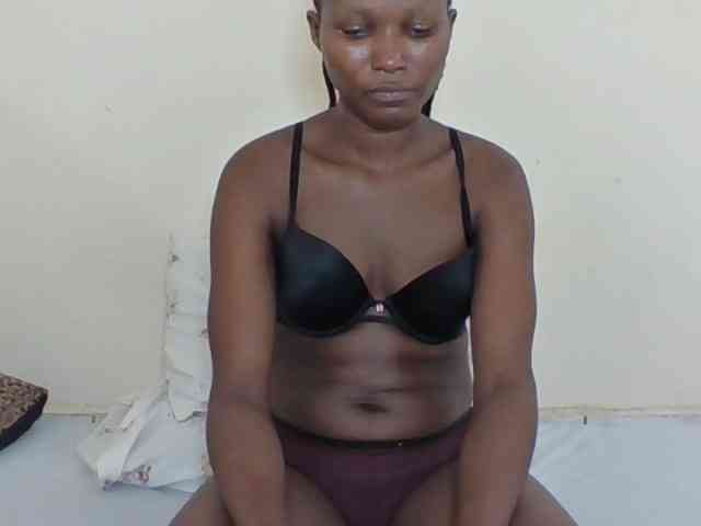 Ebonycutegal webcam