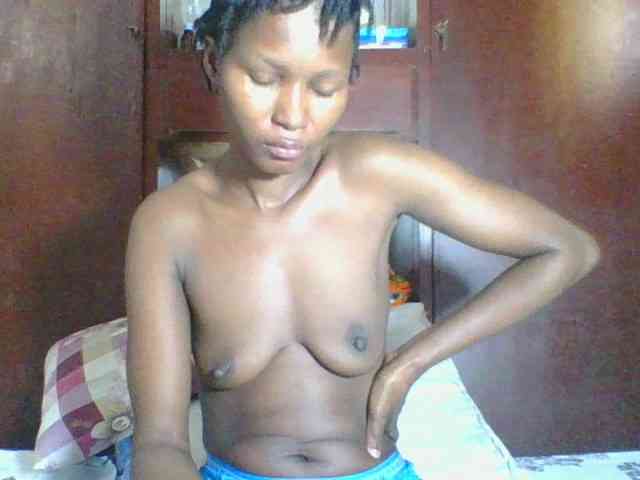 Ebonycutegal webcam