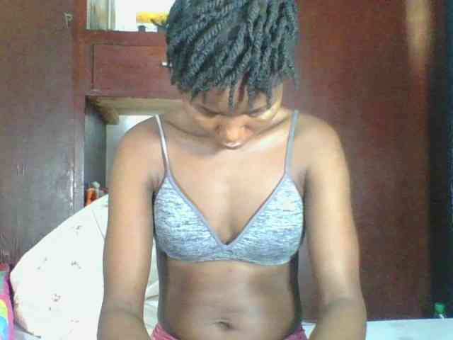 Ebonycutegal webcam