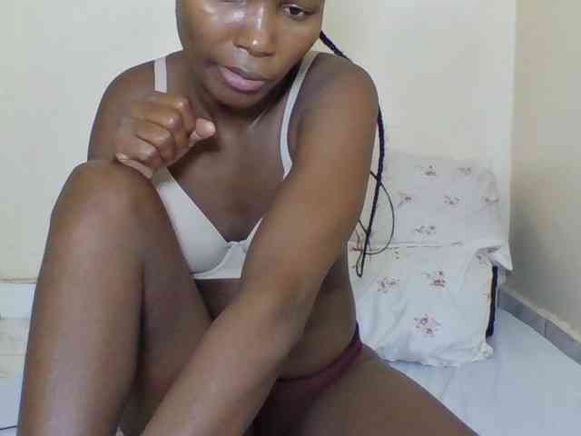 Ebonycutegal webcam