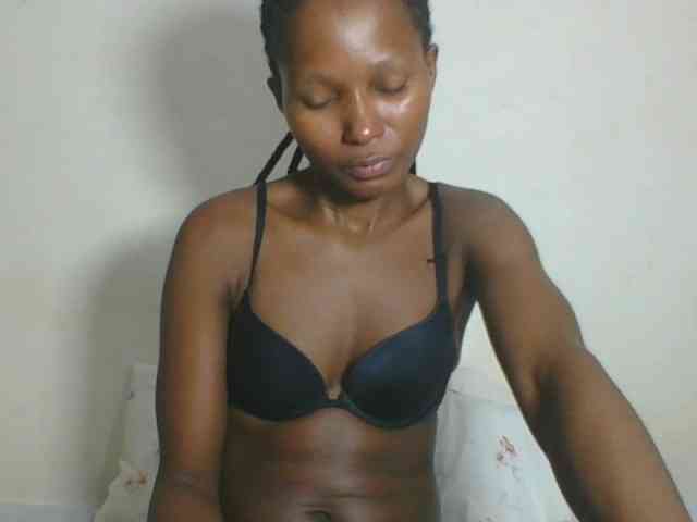 Ebonycutegal webcam