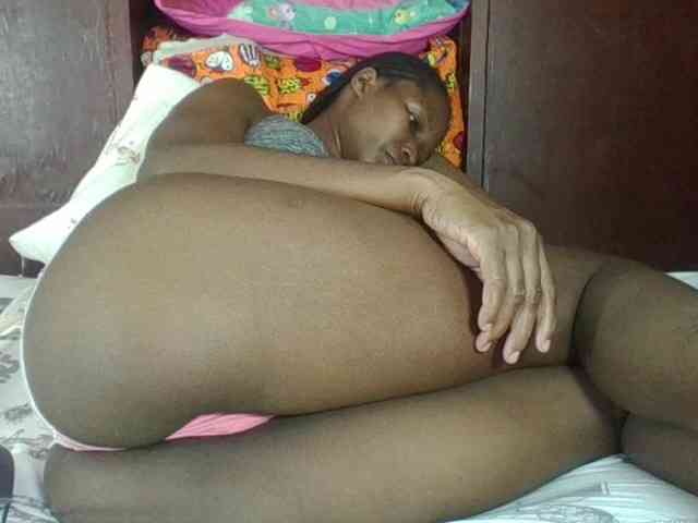 Ebonycutegal webcam