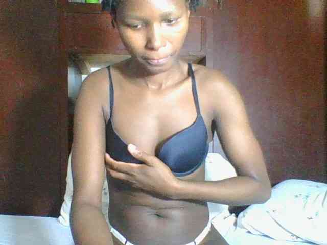 Ebonycutegal webcam