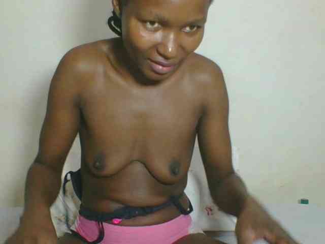 Ebonycutegal webcam