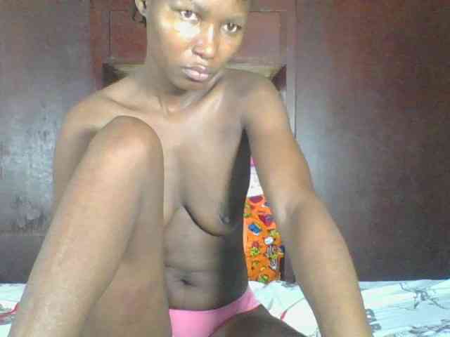 Ebonycutegal webcam