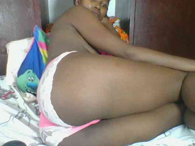 Ebonycutegal webcam
