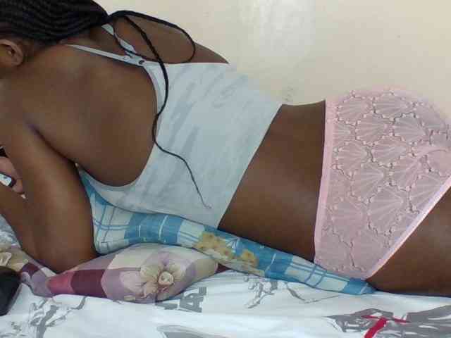 Ebonycutegal webcam