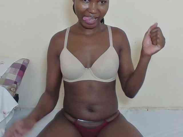 Ebonycutegal webcam
