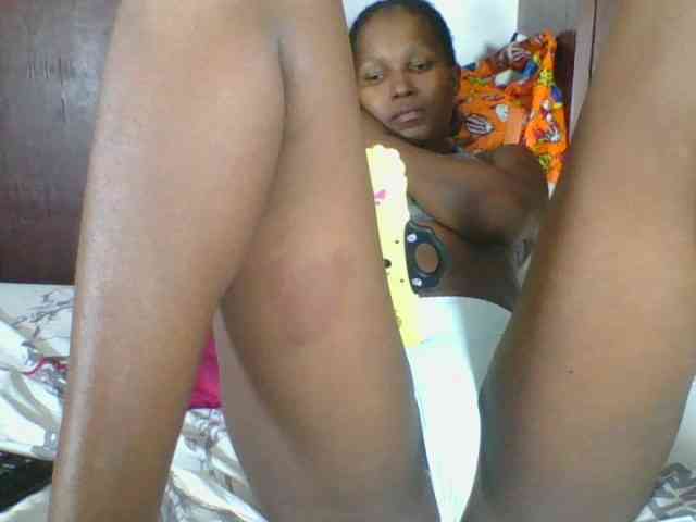 Ebonycutegal webcam