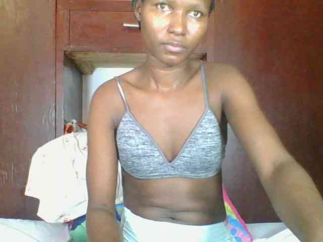 Ebonycutegal webcam