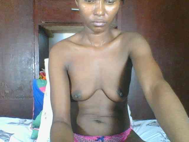 Ebonycutegal webcam