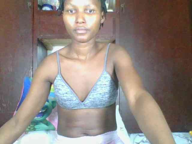 Ebonycutegal webcam