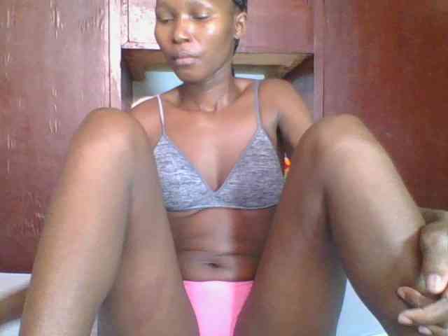 Ebonycutegal webcam