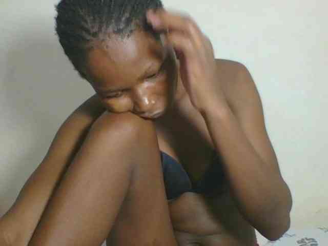 Ebonycutegal webcam