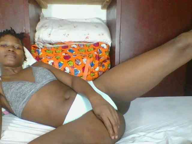 Ebonycutegal webcam