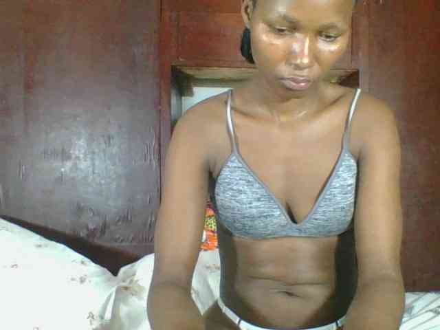 Ebonycutegal webcam