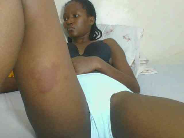 Ebonycutegal webcam