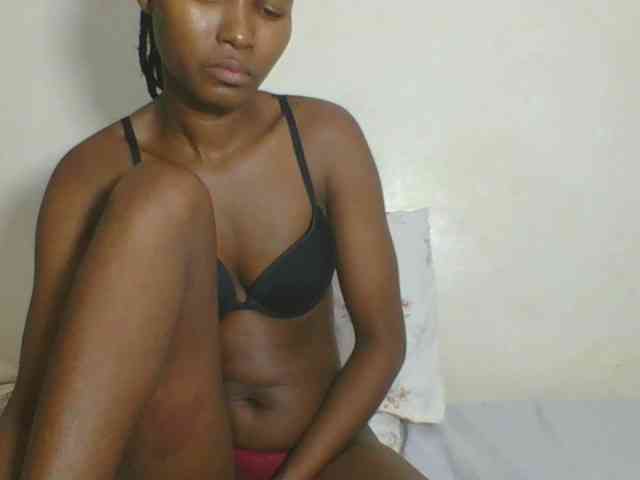 Ebonycutegal webcam