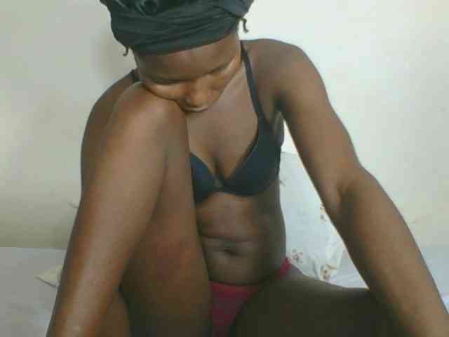 Ebonycutegal webcam