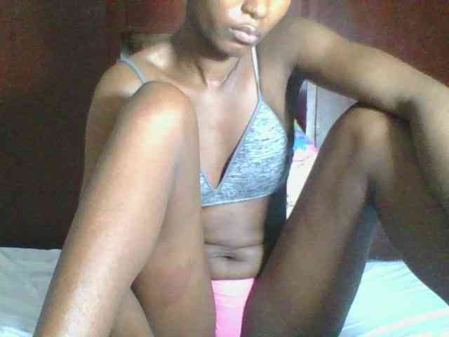 Ebonycutegal webcam
