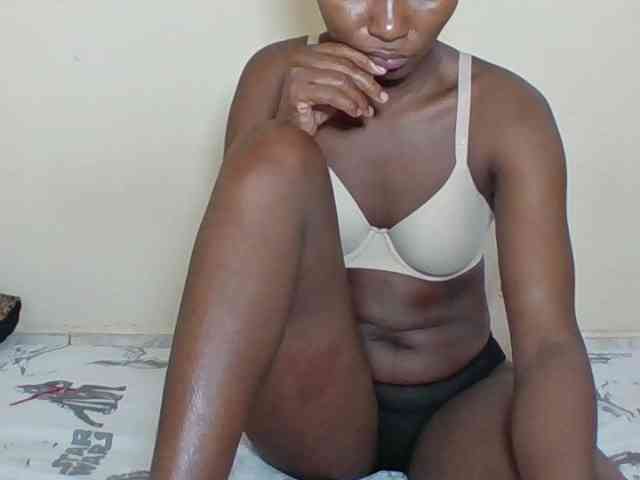 Ebonycutegal webcam