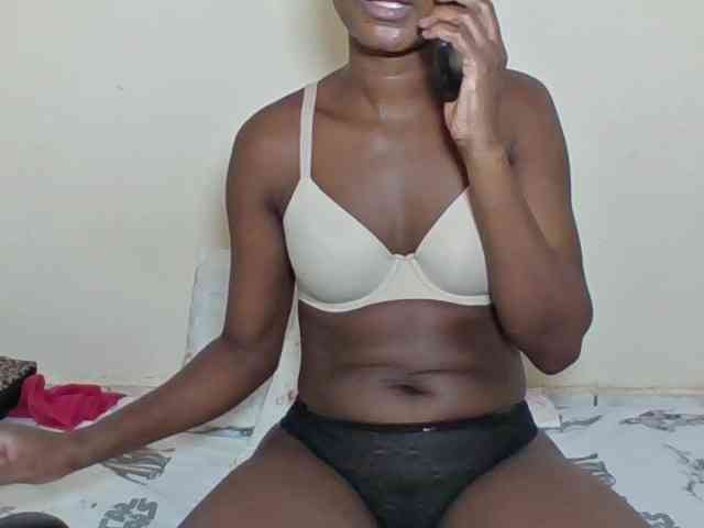 Ebonycutegal webcam