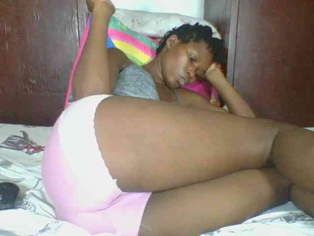 Ebonycutegal webcam