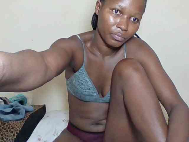 Ebonycutegal webcam
