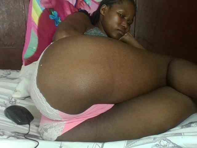 Ebonycutegal webcam