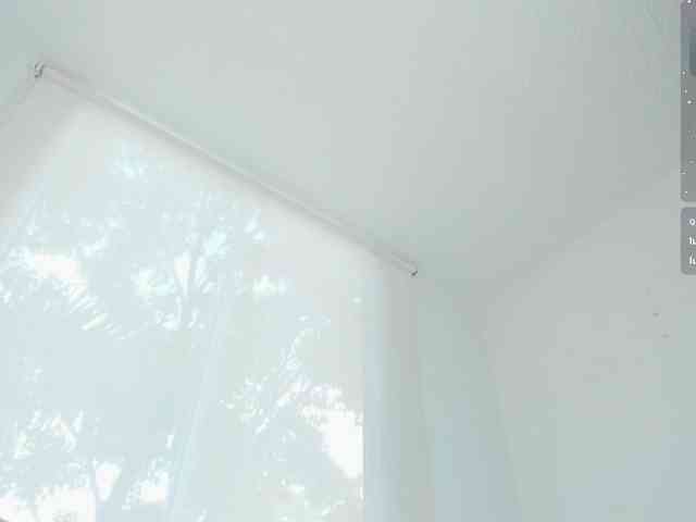 EmilyJhons webcam