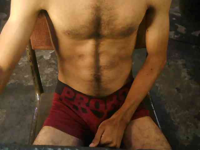 DeyPectoral1
