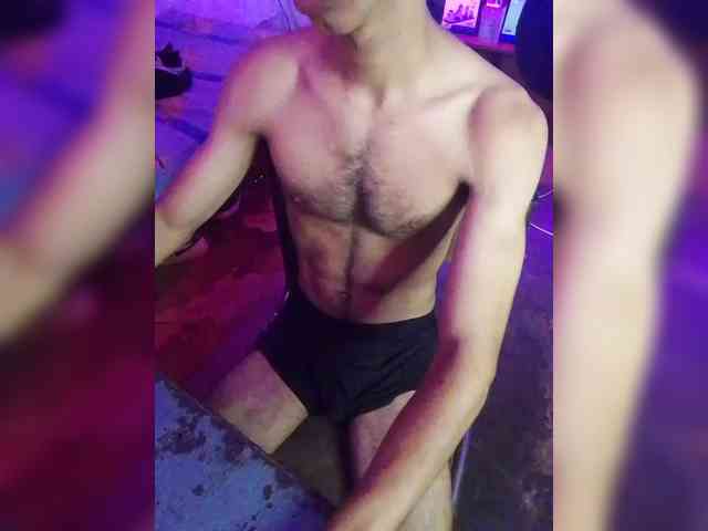DeyPectoral1