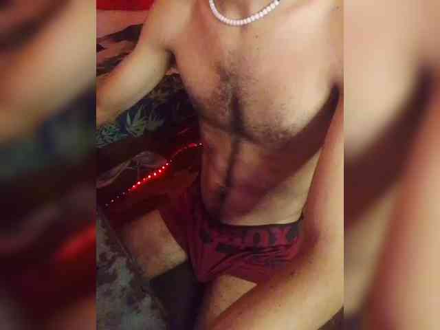 DeyPectoral1