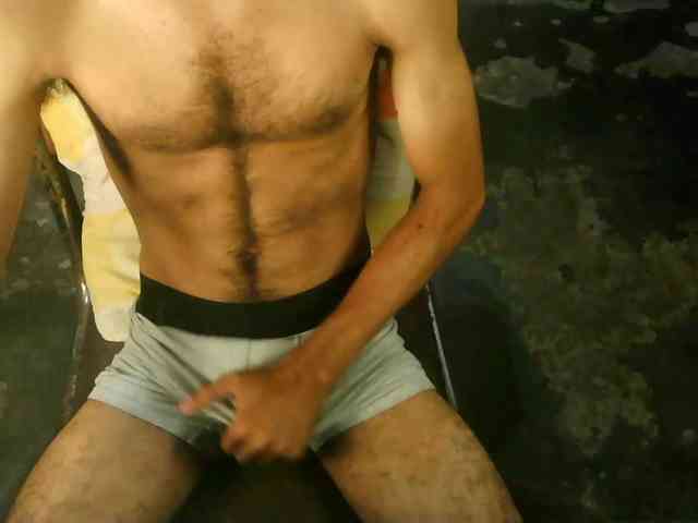 DeyPectoral1