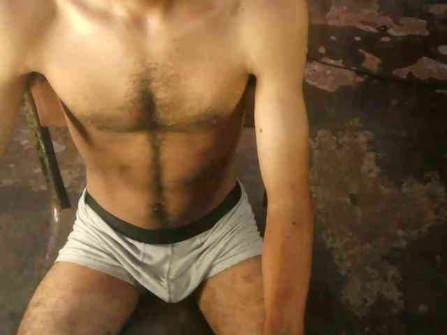 DeyPectoral1