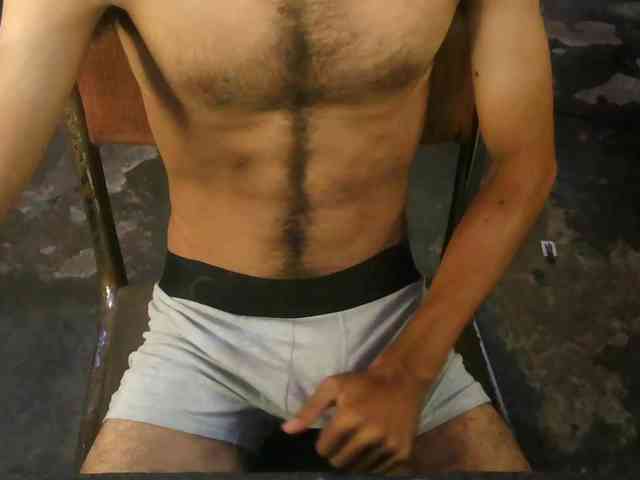 DeyPectoral1