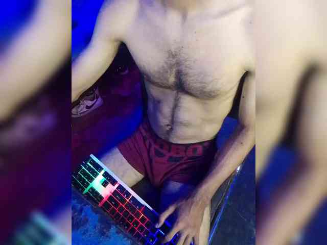 DeyPectoral1