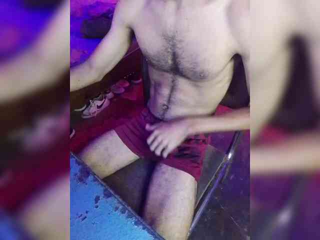 DeyPectoral1