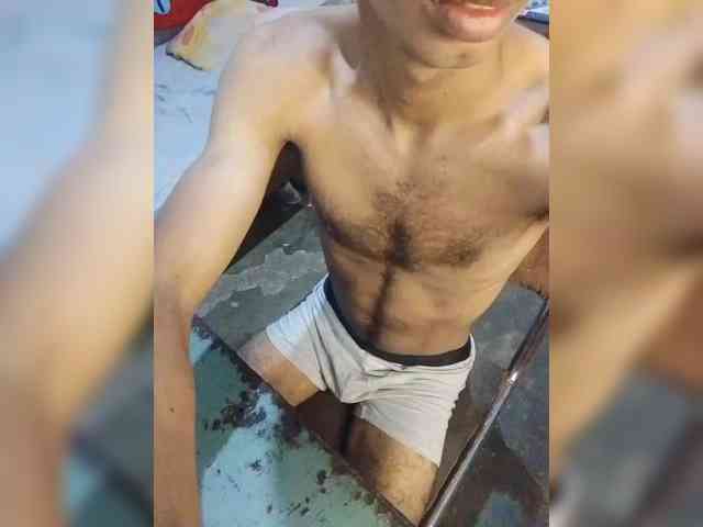 DeyPectoral1
