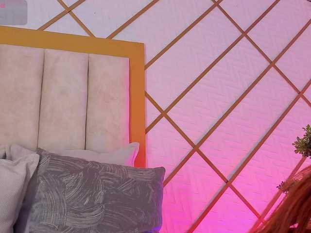 TaniaSmith's BongaCams show and profile