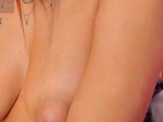 TaniaSmith's BongaCams show and profile