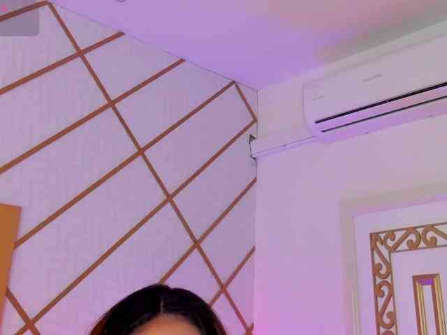 TaniaSmith Live Webcam on BongaCams