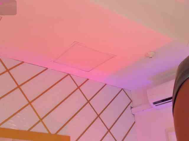 TaniaSmith TaniaSmith