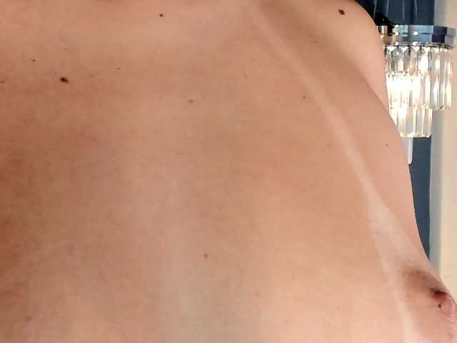 AylinMiller's BongaCams show and profile