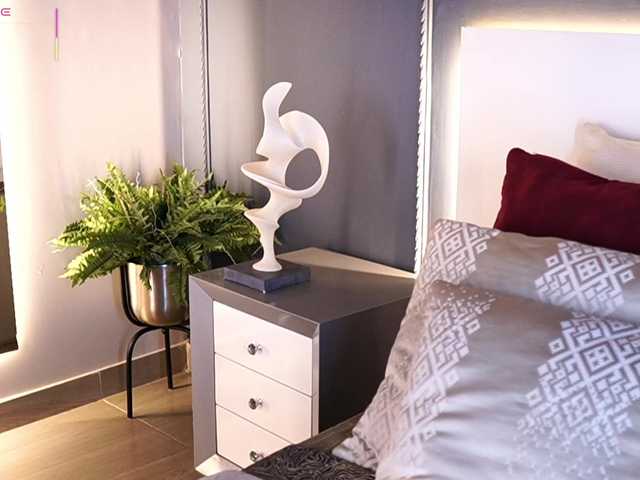 AylinMiller's BongaCams show and profile