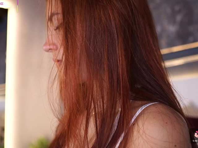 AylinMiller's BongaCams show and profile