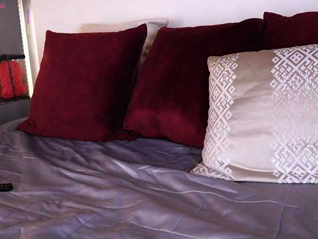 AylinMiller's BongaCams show and profile