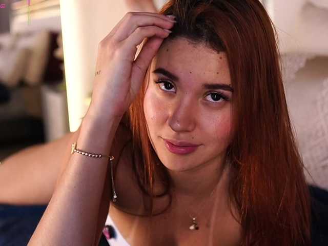 AylinMiller's BongaCams show and profile